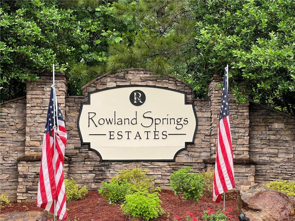 12 Isabella Court NE