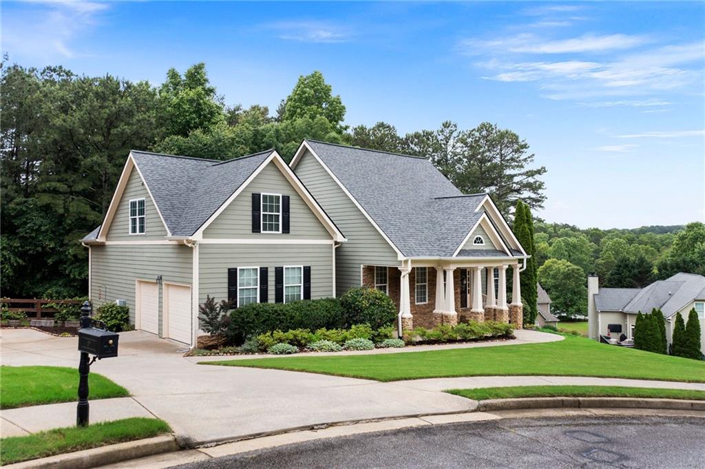 12 Isabella Court NE