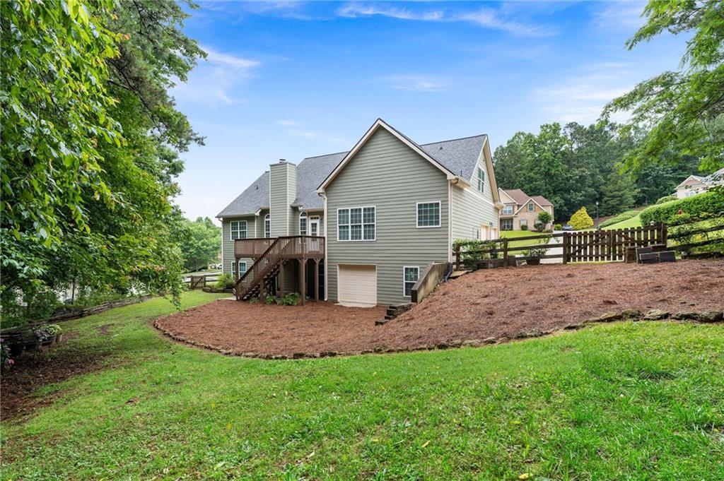 12 Isabella Court NE