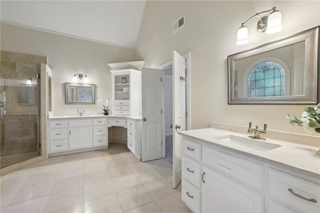 12035 S Magnolia Circle