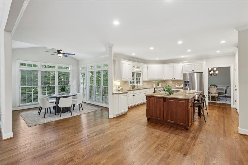 12035 S Magnolia Circle