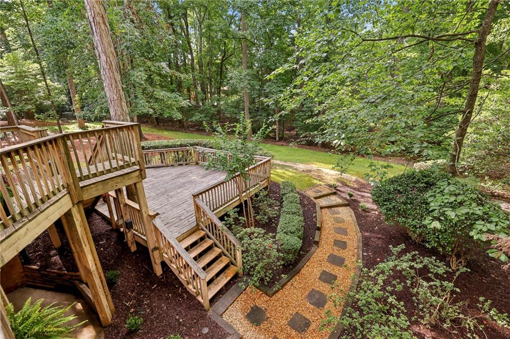 12035 S Magnolia Circle