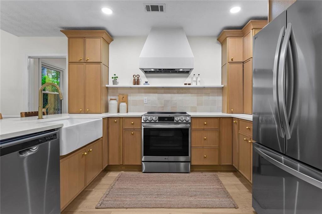 1863 Wicks Valley Drive NE