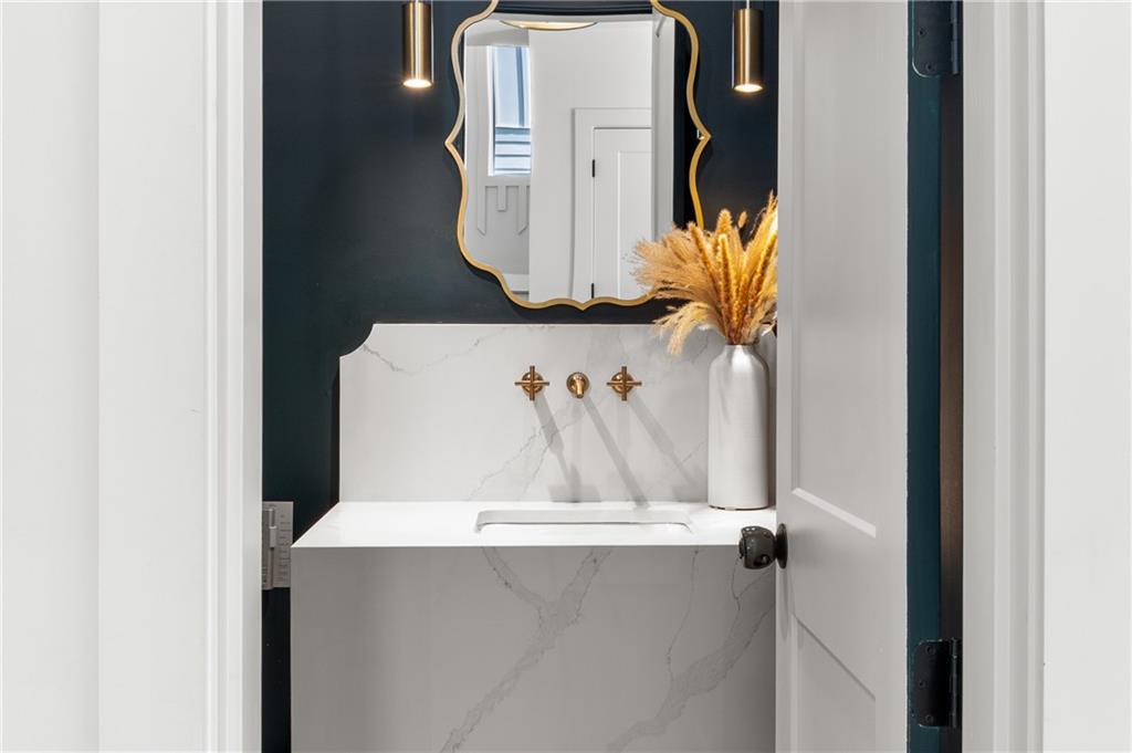 2297 Nesbitt Drive NE