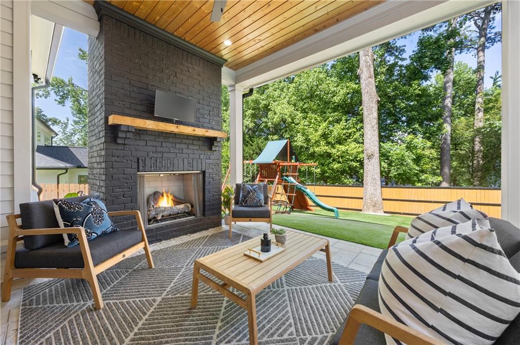 2297 Nesbitt Drive NE