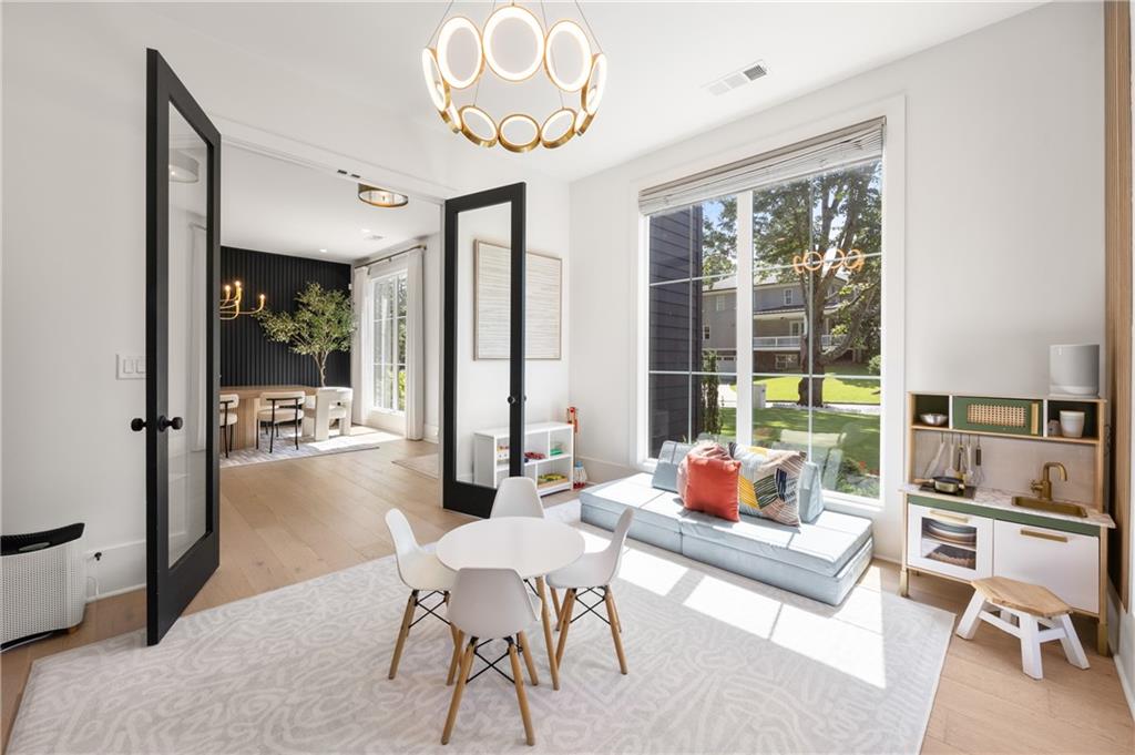 2297 Nesbitt Drive NE