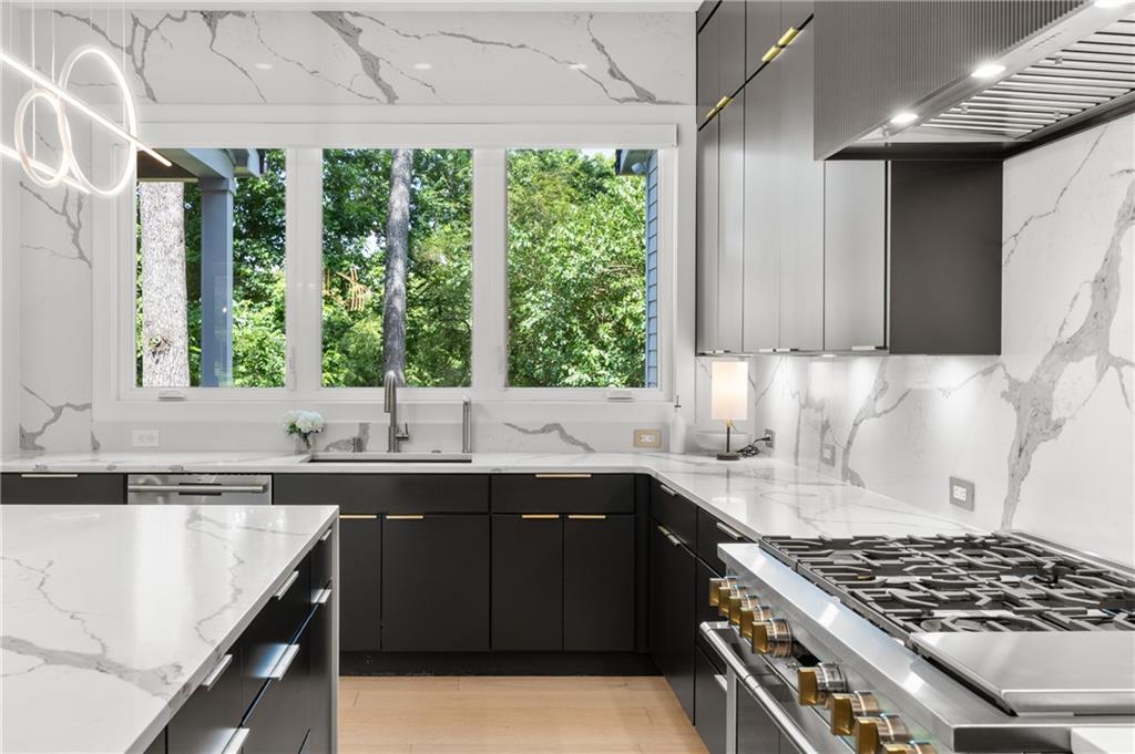 2297 Nesbitt Drive NE