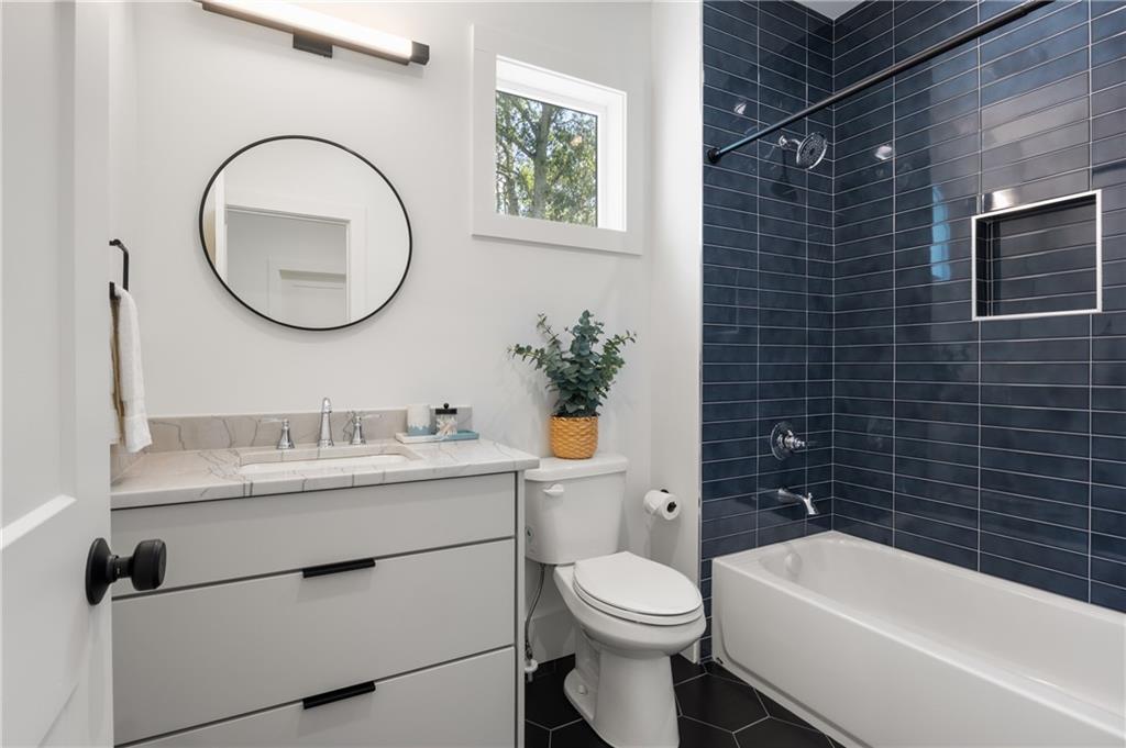 2297 Nesbitt Drive NE