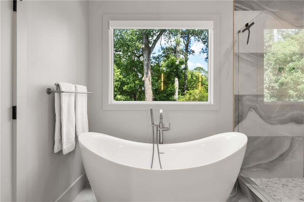 2297 Nesbitt Drive NE