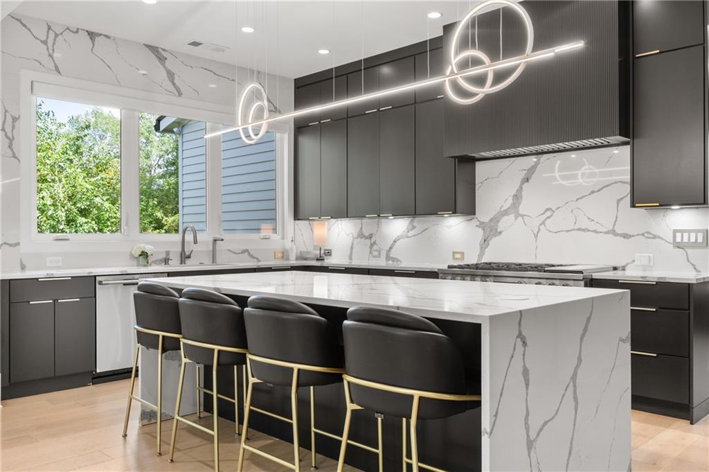 2297 Nesbitt Drive NE