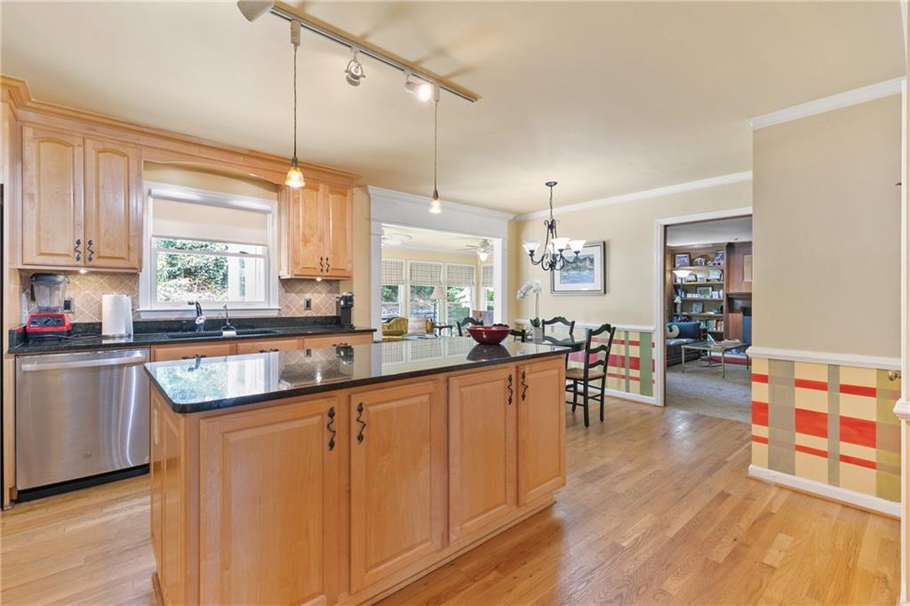 4211 Schooner Court NE