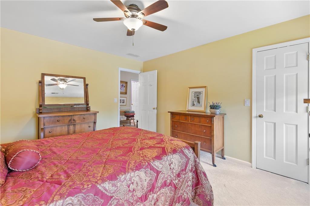 4211 Schooner Court NE