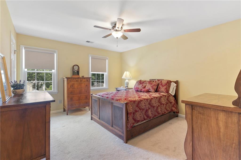 4211 Schooner Court NE