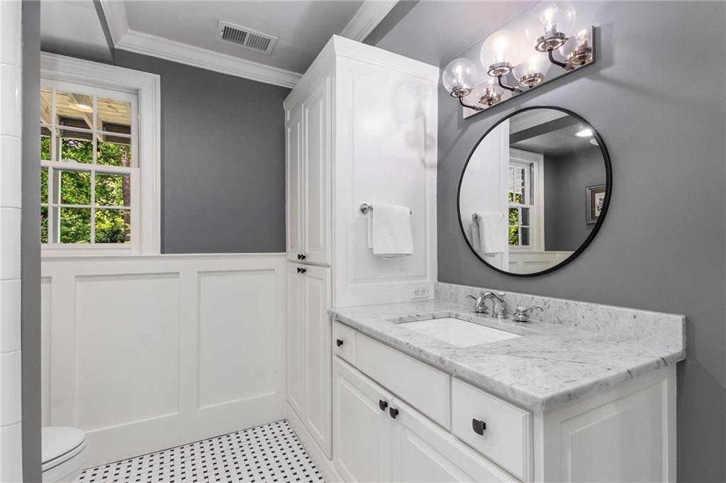 1451 Sheridan Walk NE