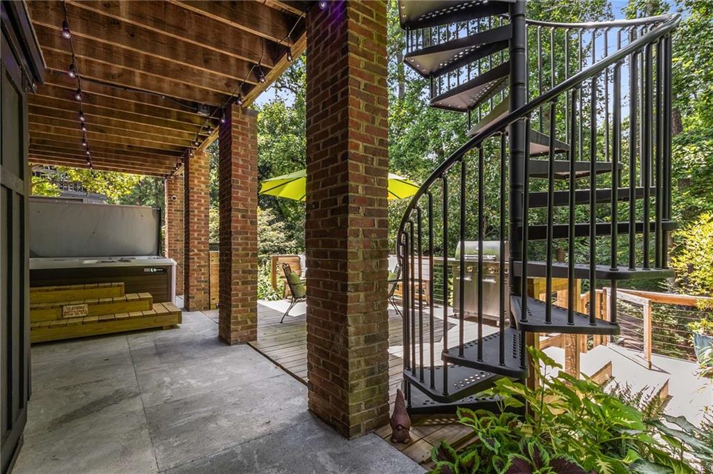 1451 Sheridan Walk NE