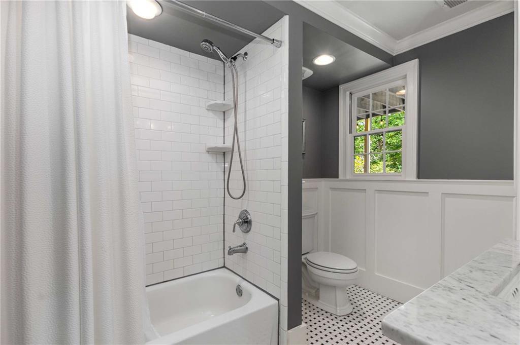 1451 Sheridan Walk NE