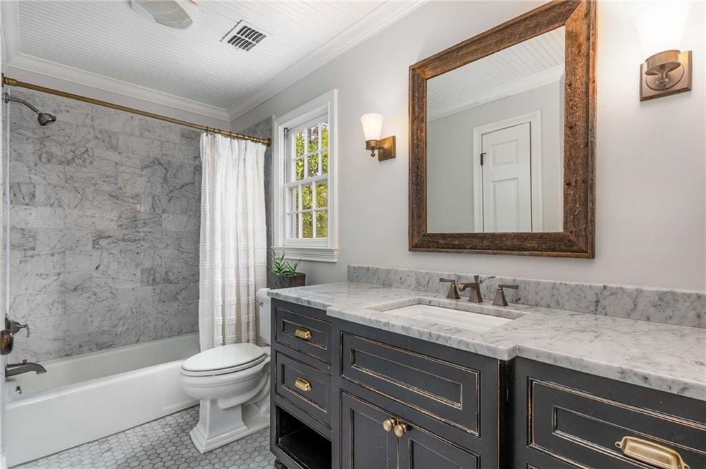 1451 Sheridan Walk NE