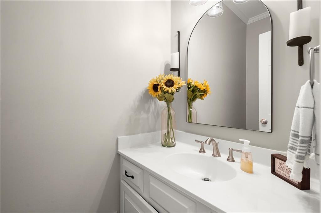 3302 Lantern Coach Lane NE