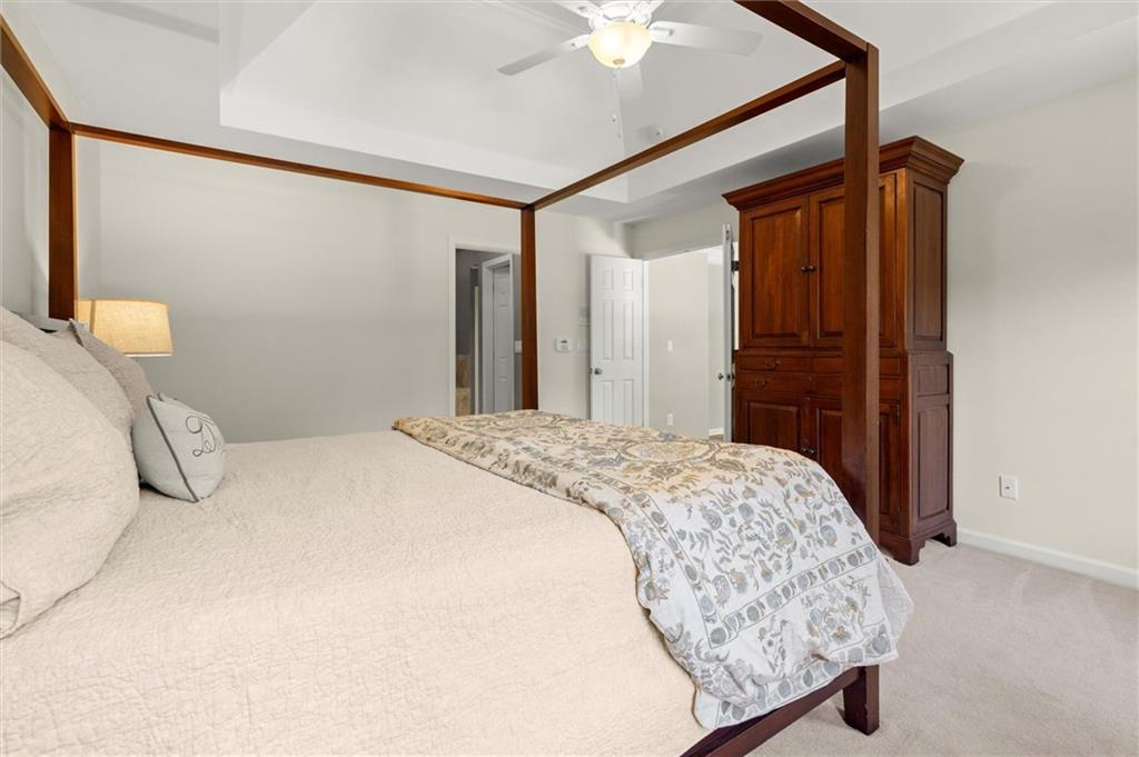 3302 Lantern Coach Lane NE