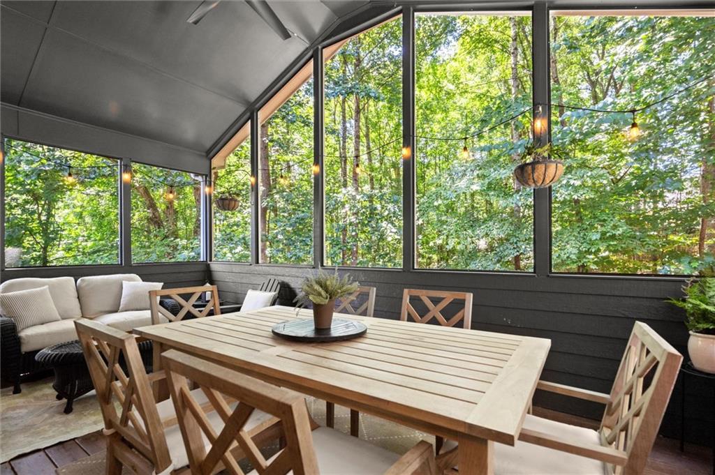 3302 Lantern Coach Lane NE