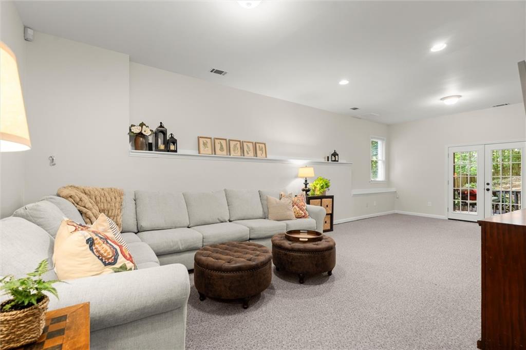 3302 Lantern Coach Lane NE