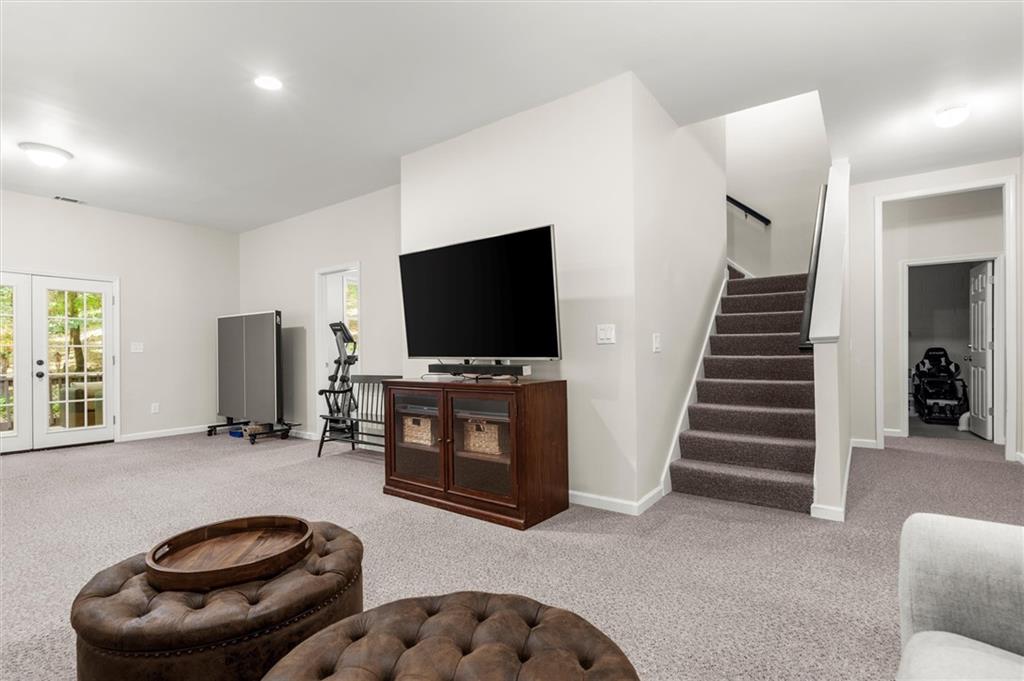 3302 Lantern Coach Lane NE