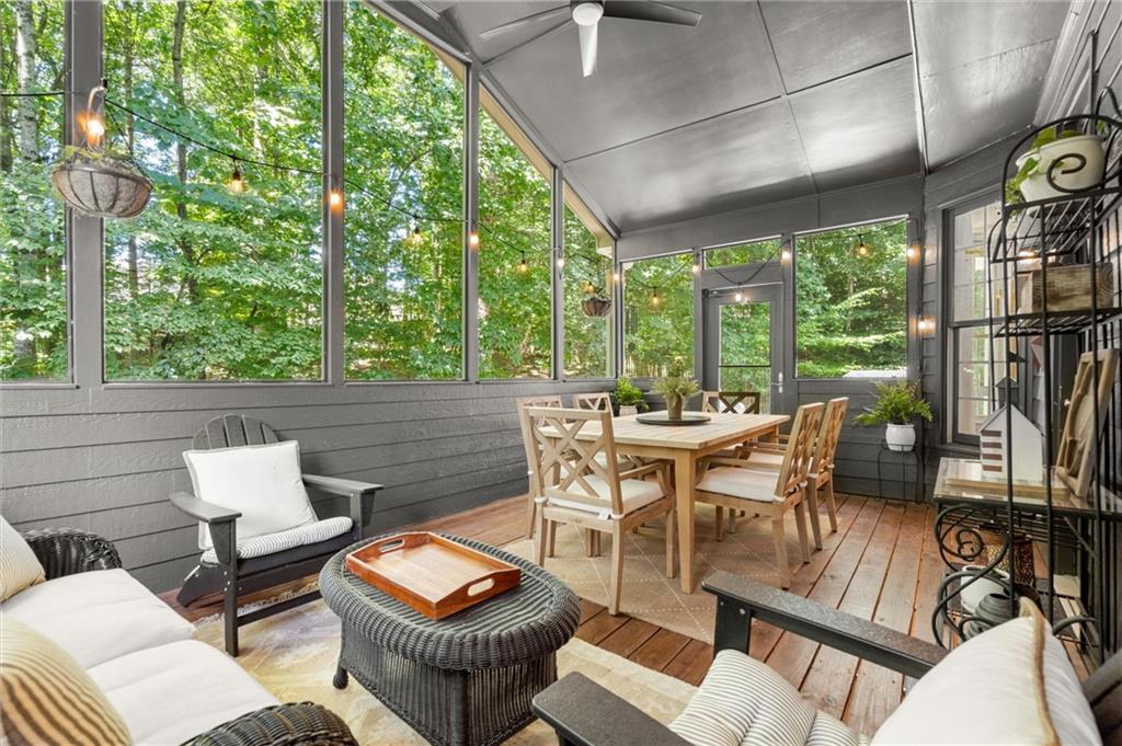 3302 Lantern Coach Lane NE