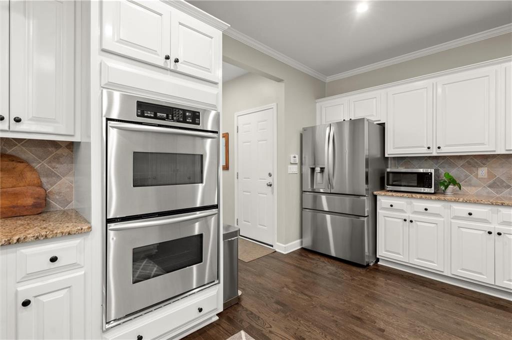 3302 Lantern Coach Lane NE