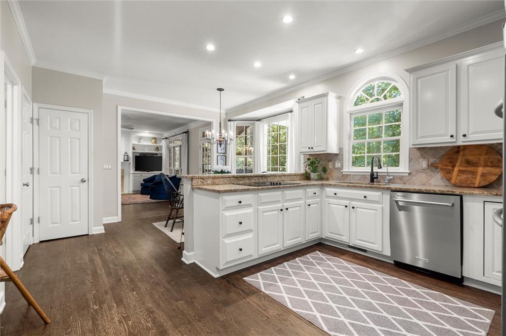 3302 Lantern Coach Lane NE