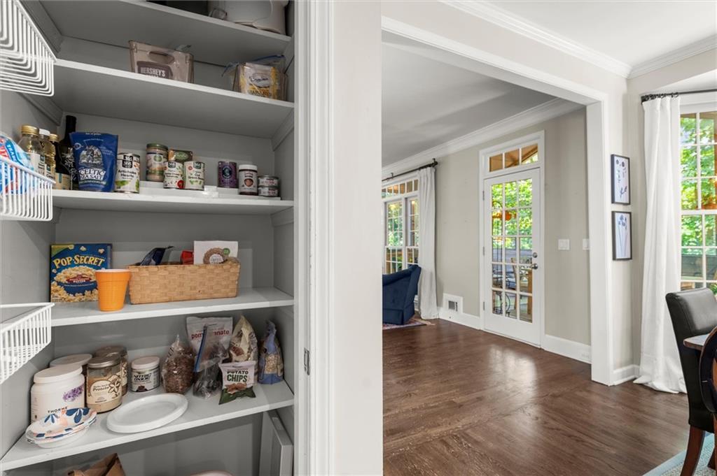 3302 Lantern Coach Lane NE