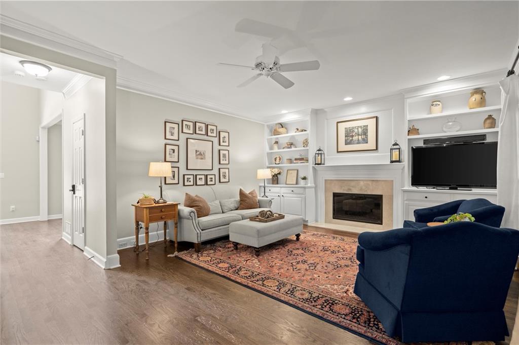 3302 Lantern Coach Lane NE