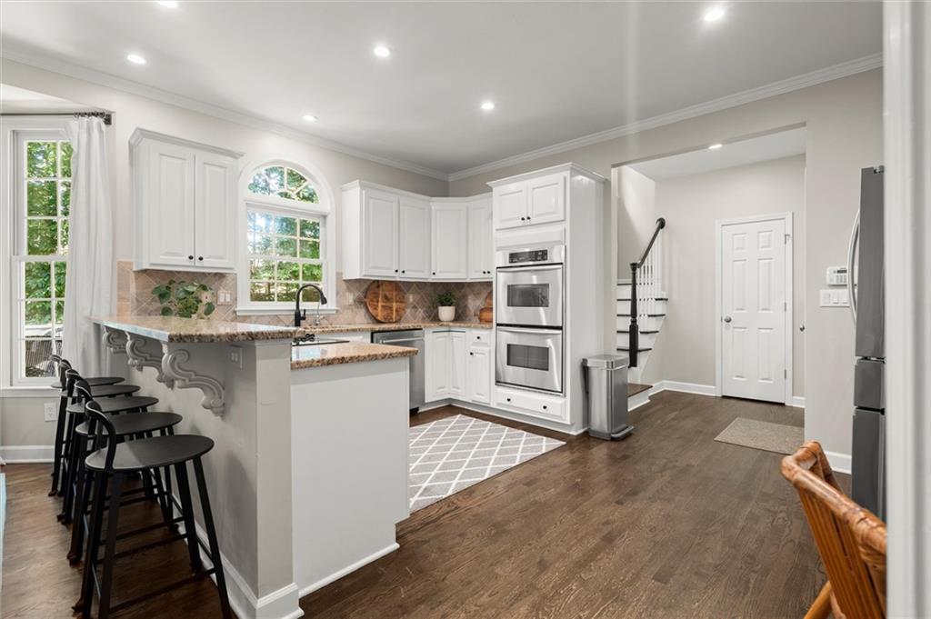 3302 Lantern Coach Lane NE