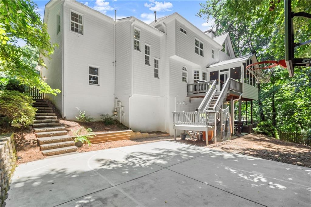 3302 Lantern Coach Lane NE