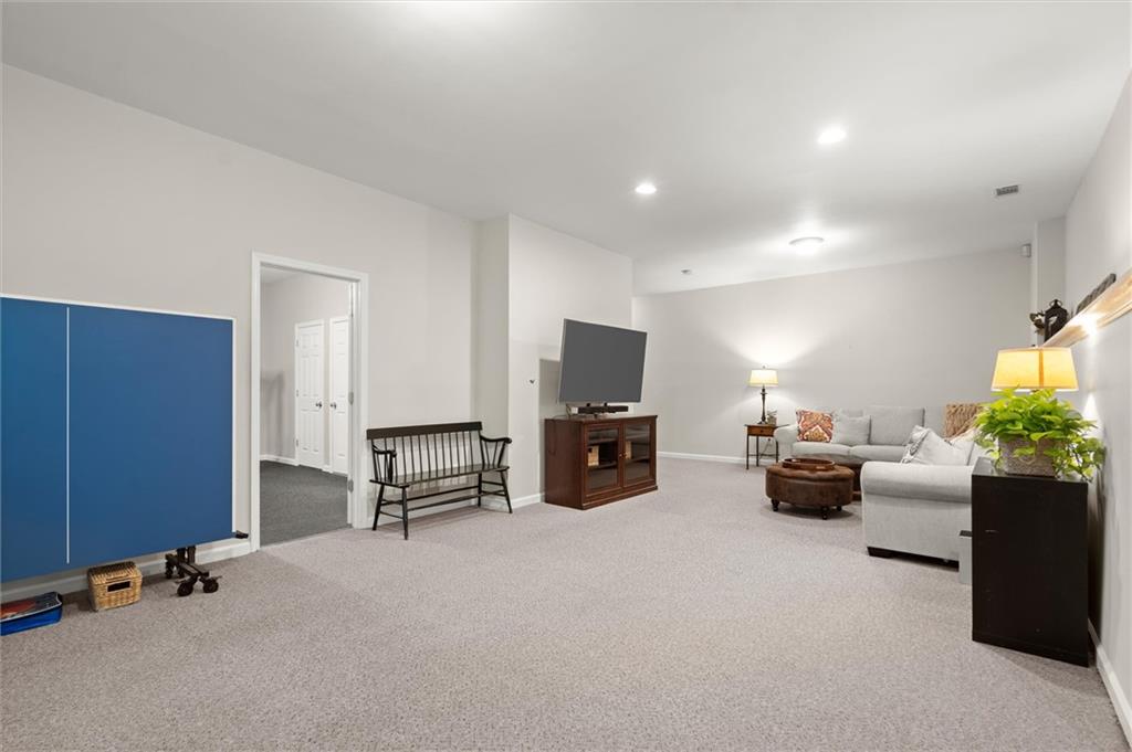 3302 Lantern Coach Lane NE