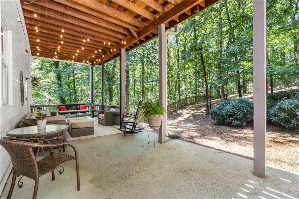 3302 Lantern Coach Lane NE