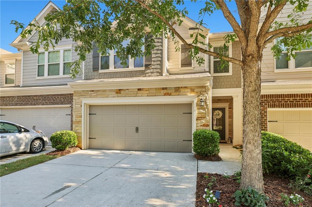 3121 Cross Creek Drive