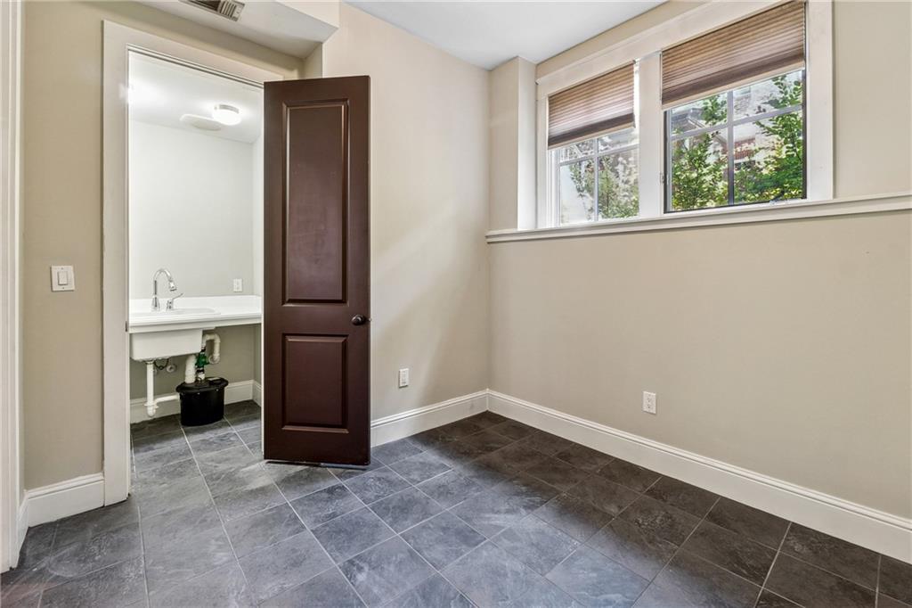 4659 Magnolia Commons