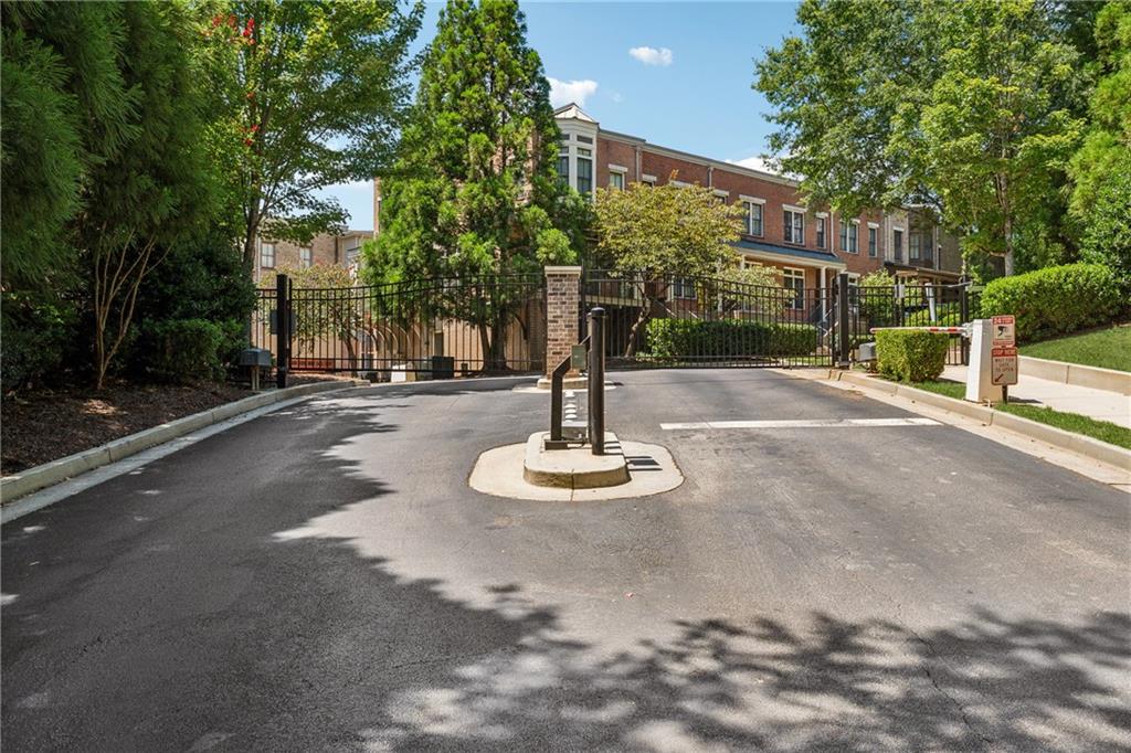 4659 Magnolia Commons