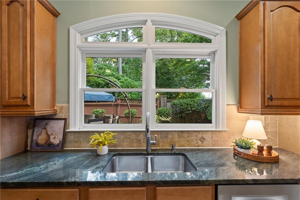 2997 Gateland Square