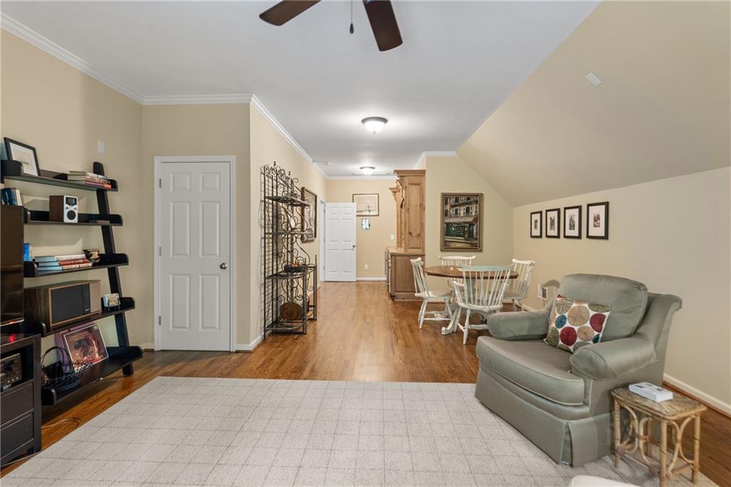 2997 Gateland Square