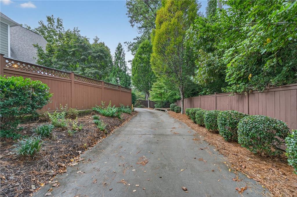 2997 Gateland Square