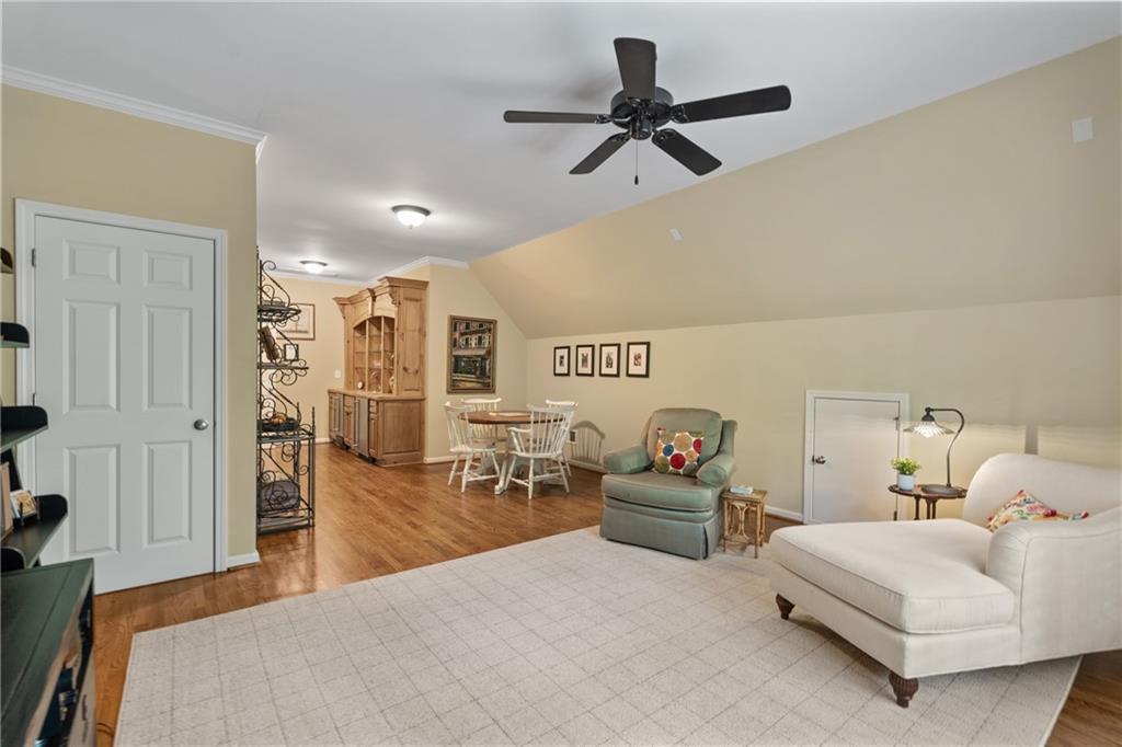 2997 Gateland Square