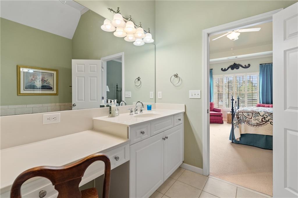 2997 Gateland Square