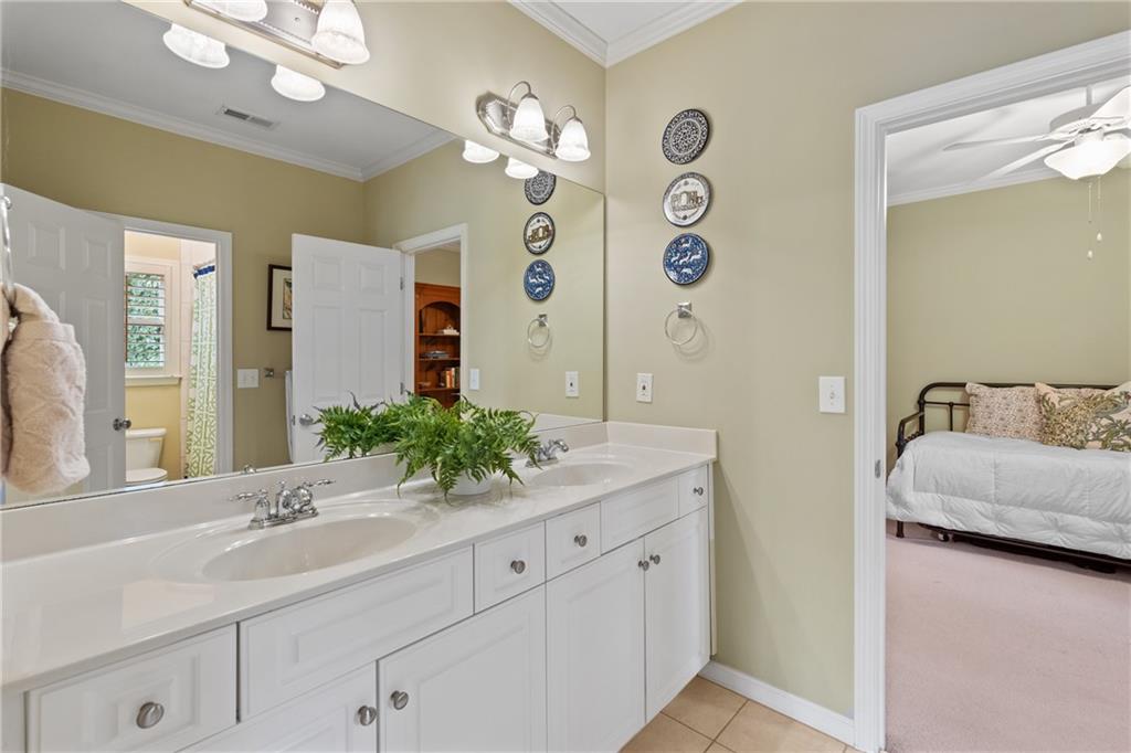 2997 Gateland Square