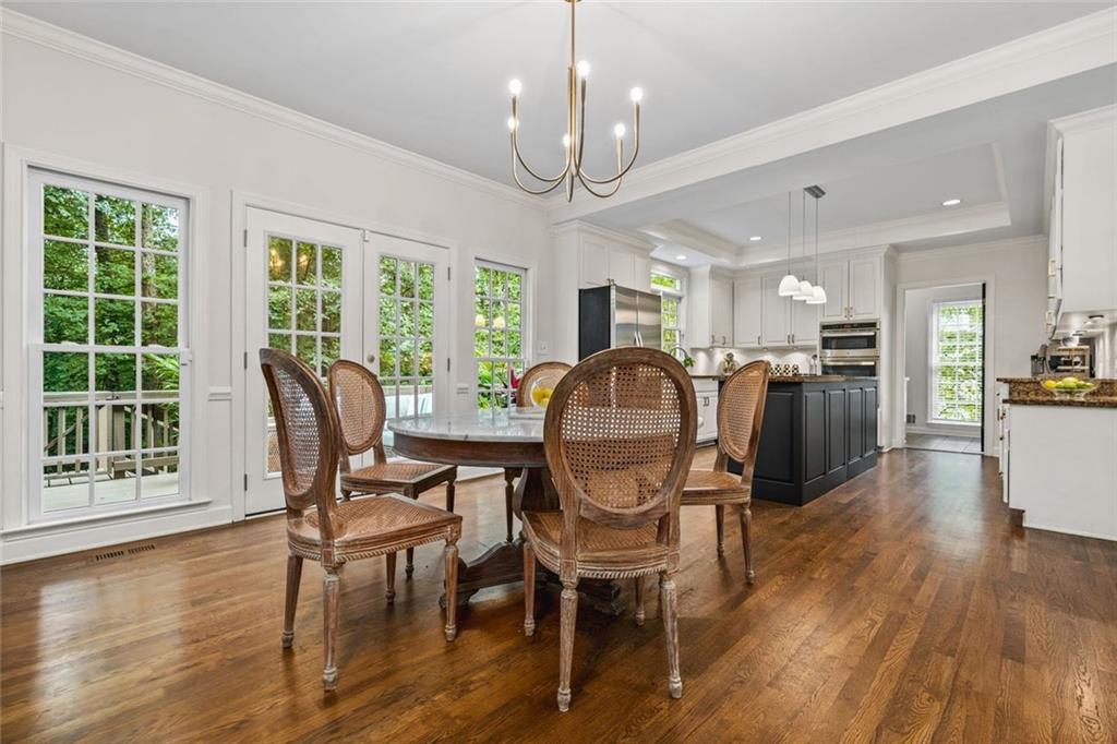 861 Chestnut Lake Drive NE