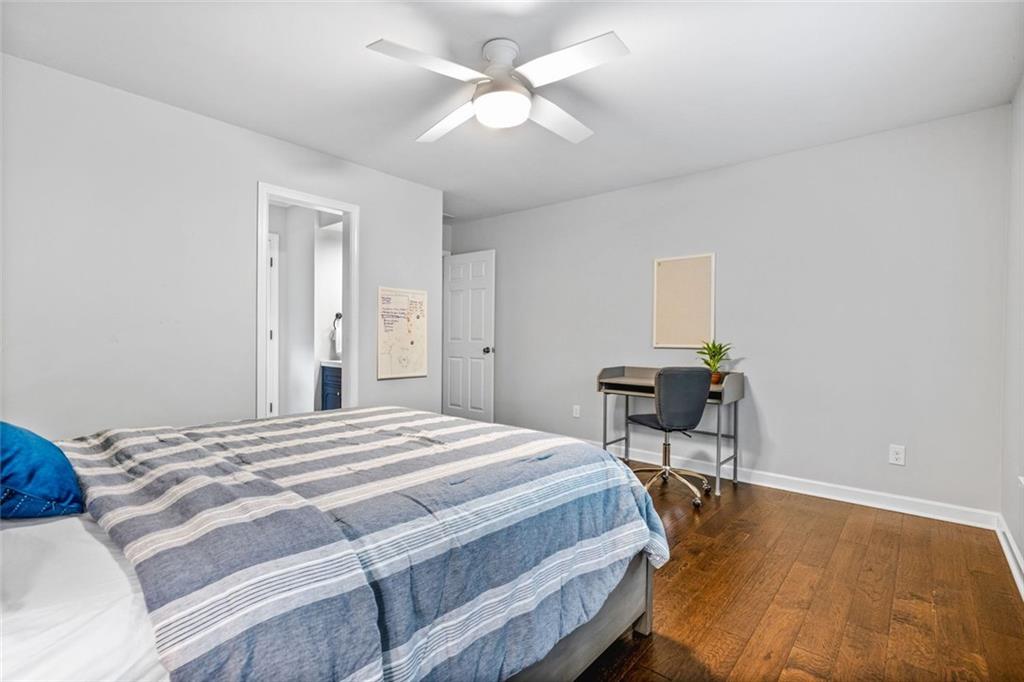 861 Chestnut Lake Drive NE