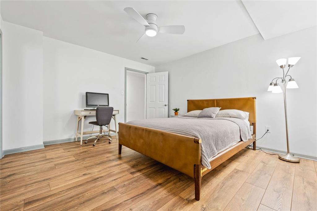 861 Chestnut Lake Drive NE