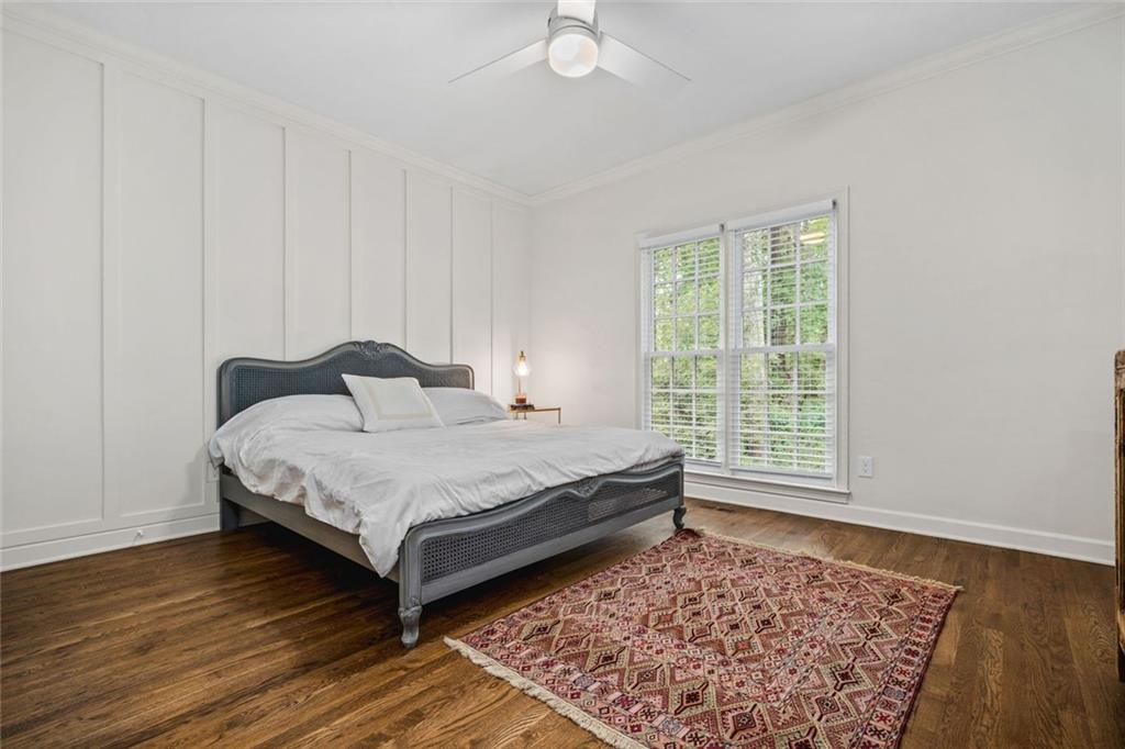 861 Chestnut Lake Drive NE