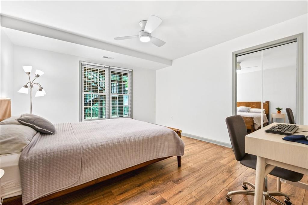 861 Chestnut Lake Drive NE