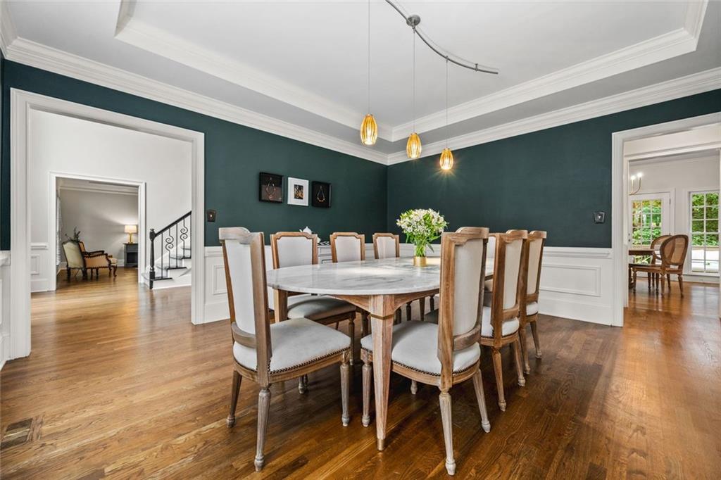 861 Chestnut Lake Drive NE